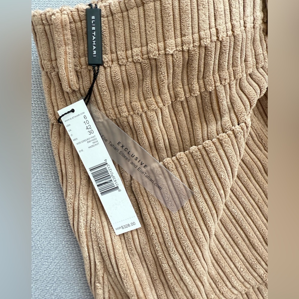 Elie Tahari Tan Cropped Corduroy Pants , Sz 6 - Picture 12 of 13